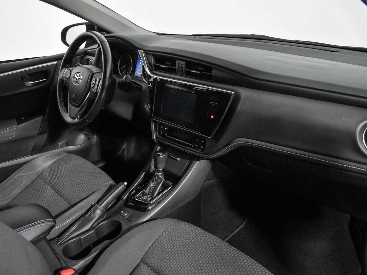 Toyota Corolla с пробегом — 2016 год. Фото: #12