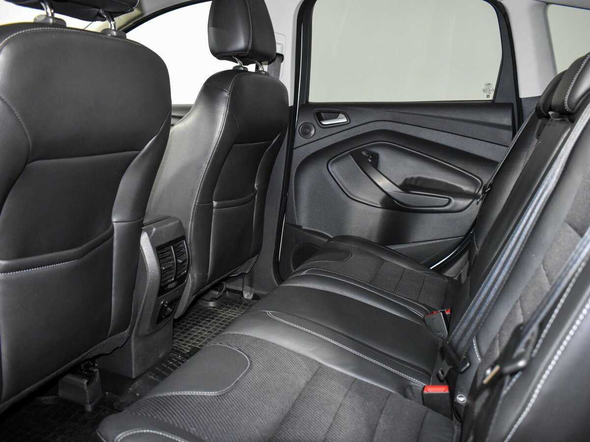 Ford Kuga с пробегом — 2013 год. Фото: #13