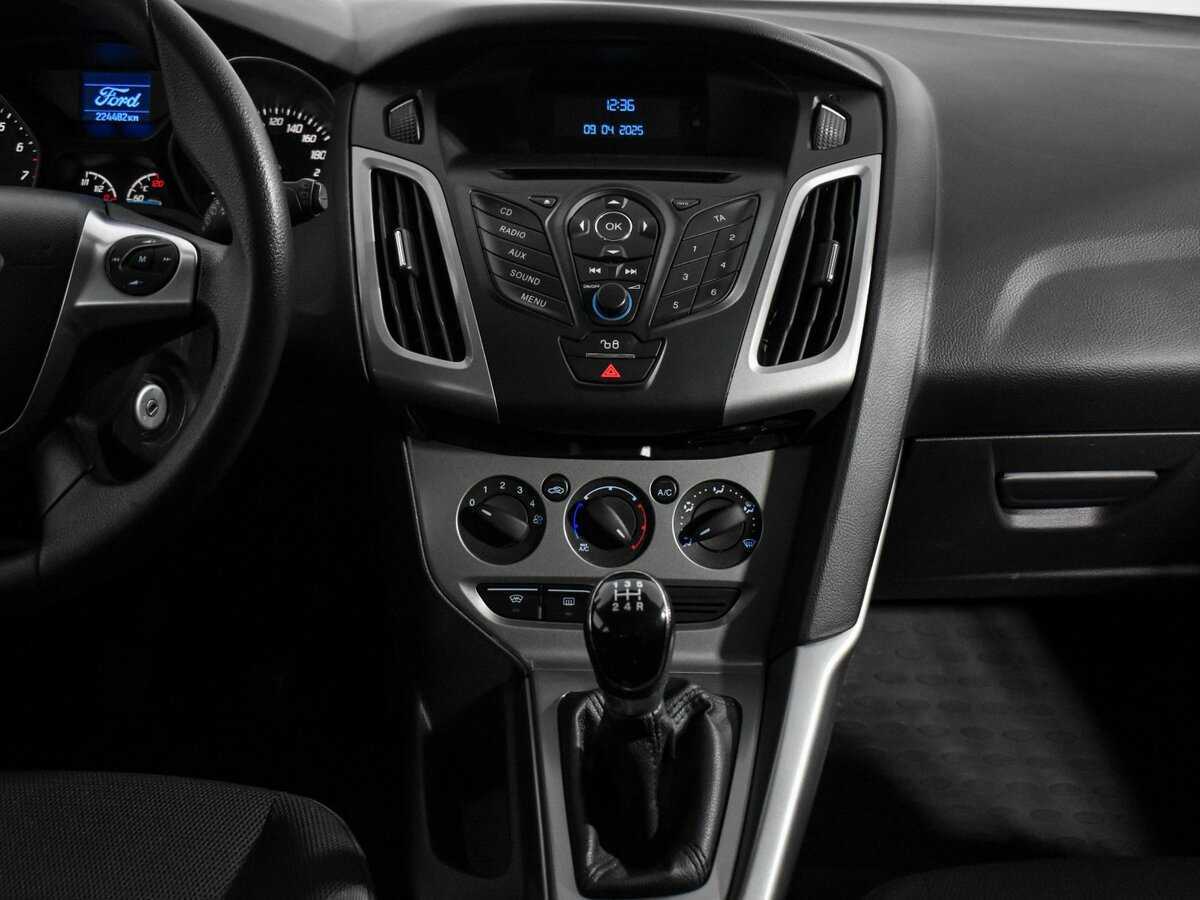 Ford Focus с пробегом — 2015 год. Фото: #14