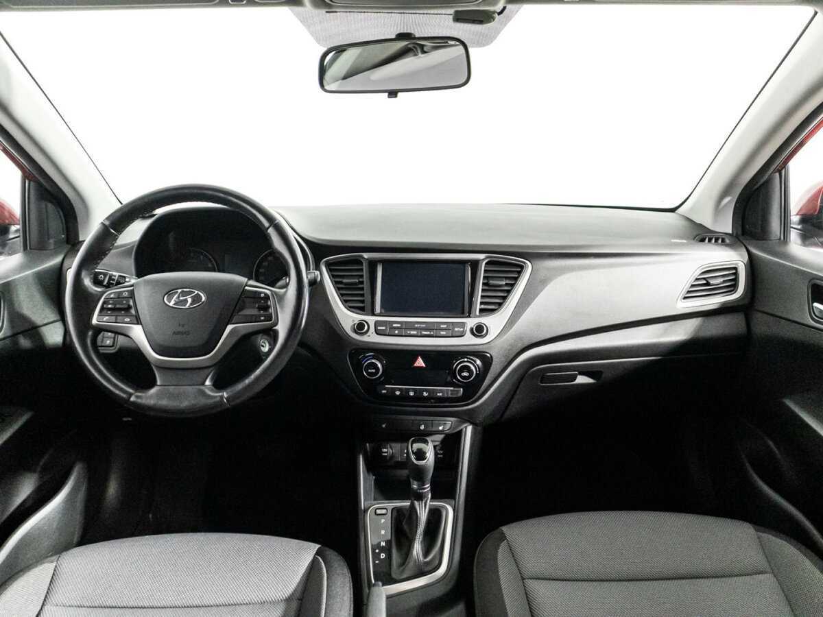 Hyundai Solaris с пробегом — 2017 год. Фото: #12
