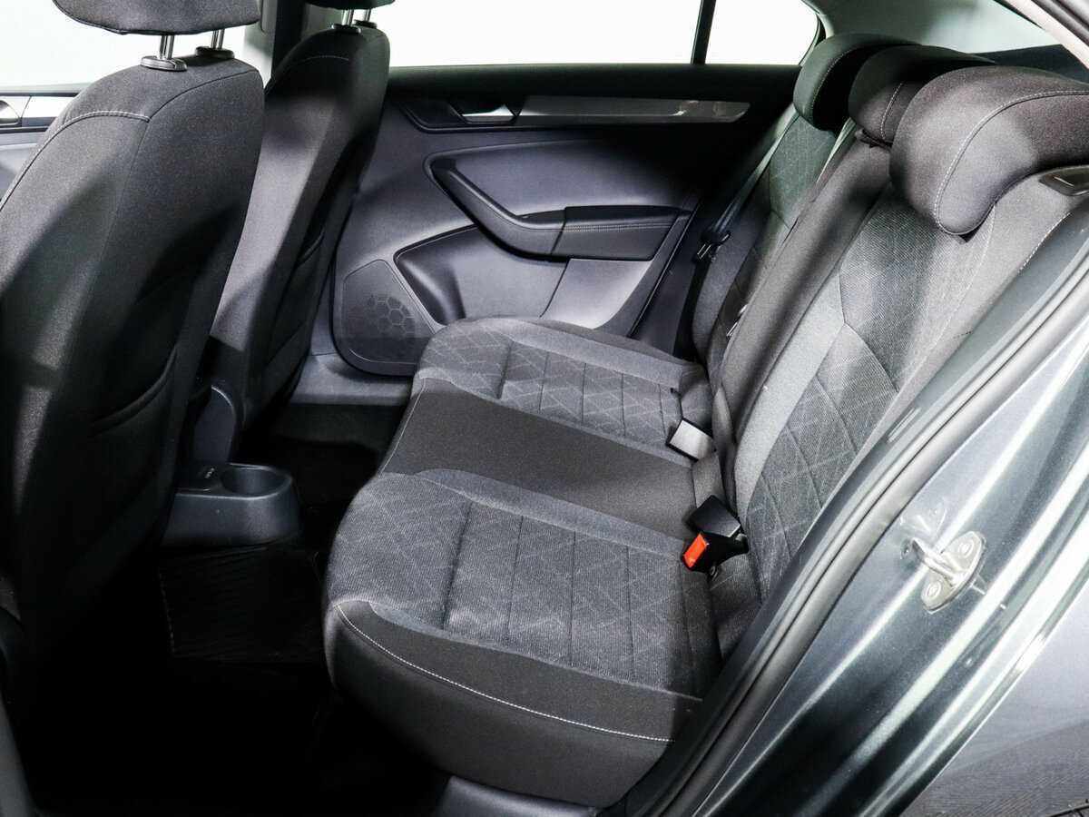 Volkswagen Polo с пробегом — 2021 год. Фото: #9