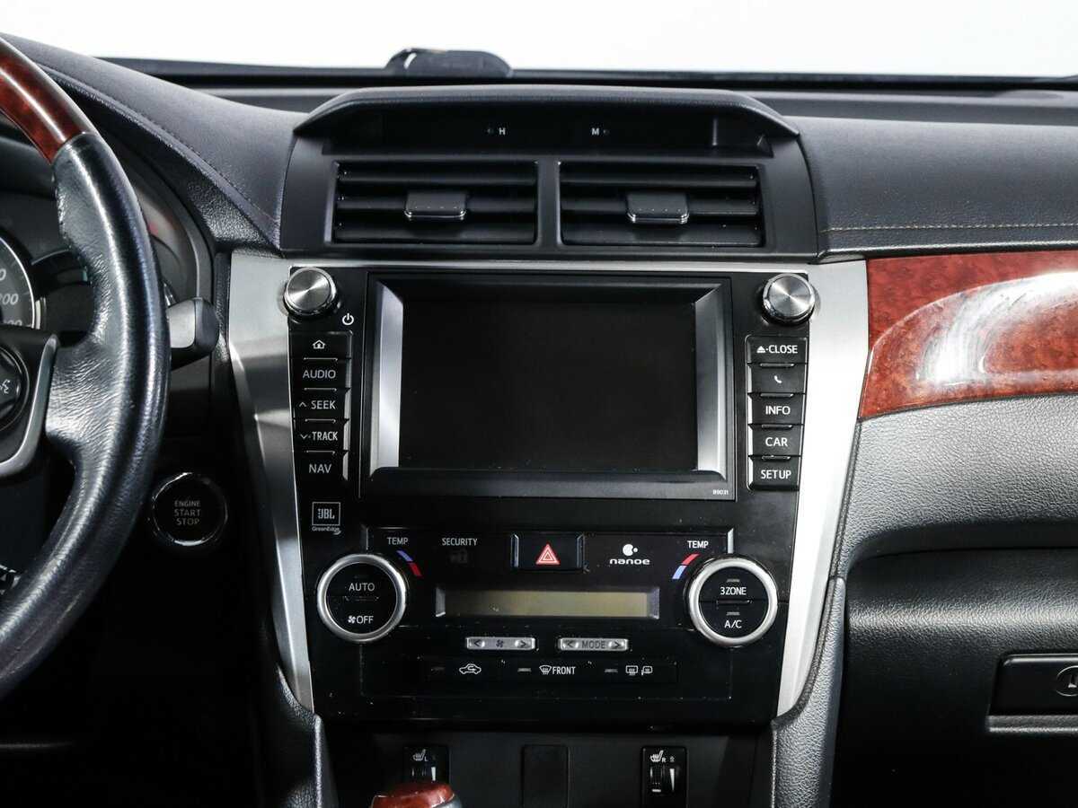 Toyota Camry с пробегом — 2012 год. Фото: #11