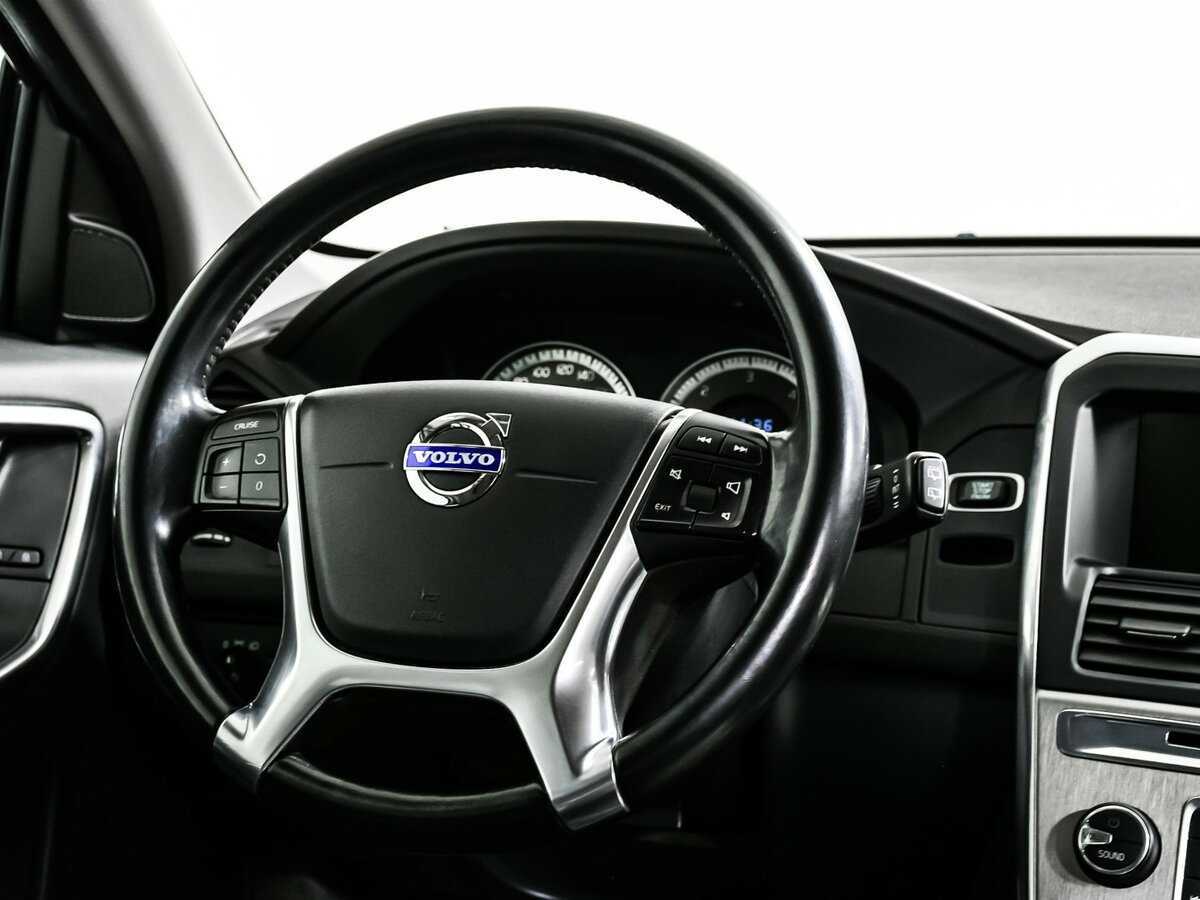 Volvo XC60 с пробегом — 2012 год. Фото: #11