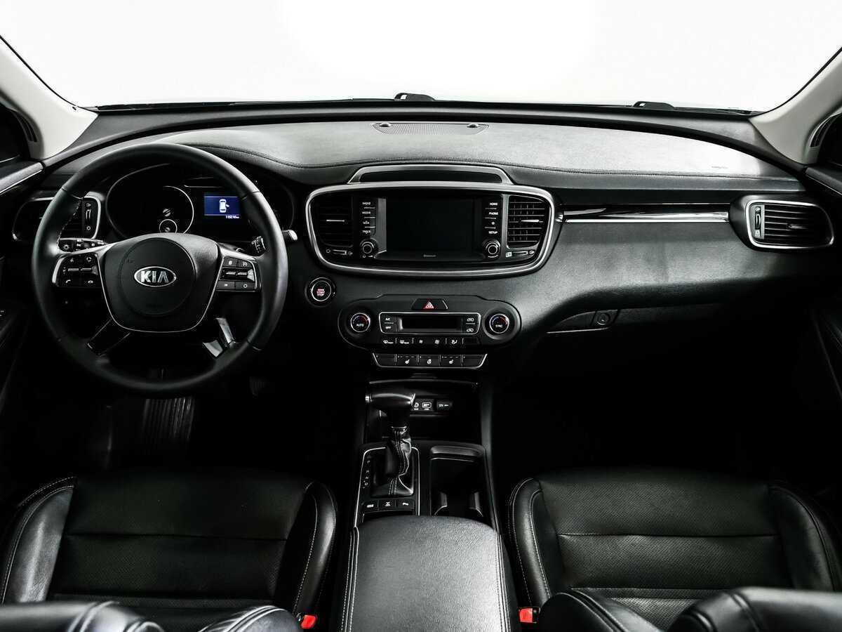 Kia Sorento с пробегом — 2018 год. Фото: #10