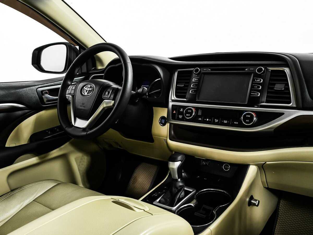 Toyota Highlander с пробегом — 2014 год. Фото: #8