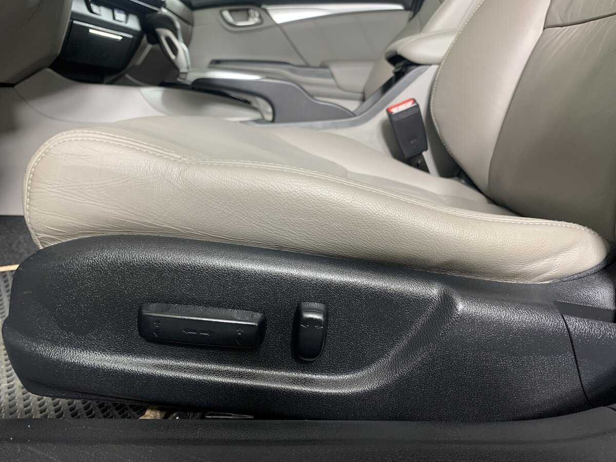 Honda Civic с пробегом — 2013 год. Фото: #16