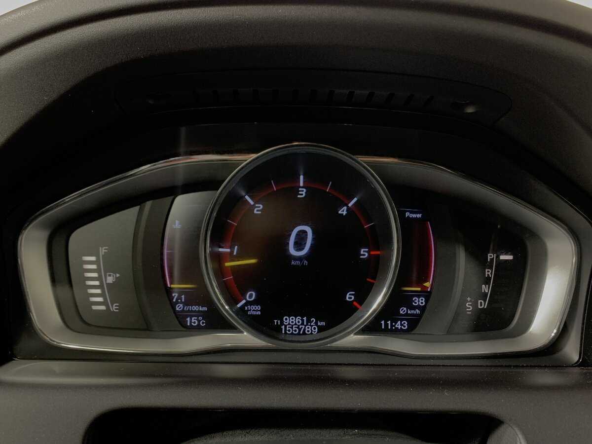 Volvo XC60 с пробегом — 2016 год. Фото: #14