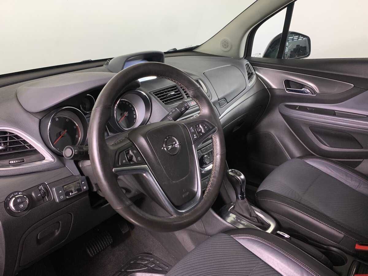 Opel Mokka с пробегом — 2014 год. Фото: #10