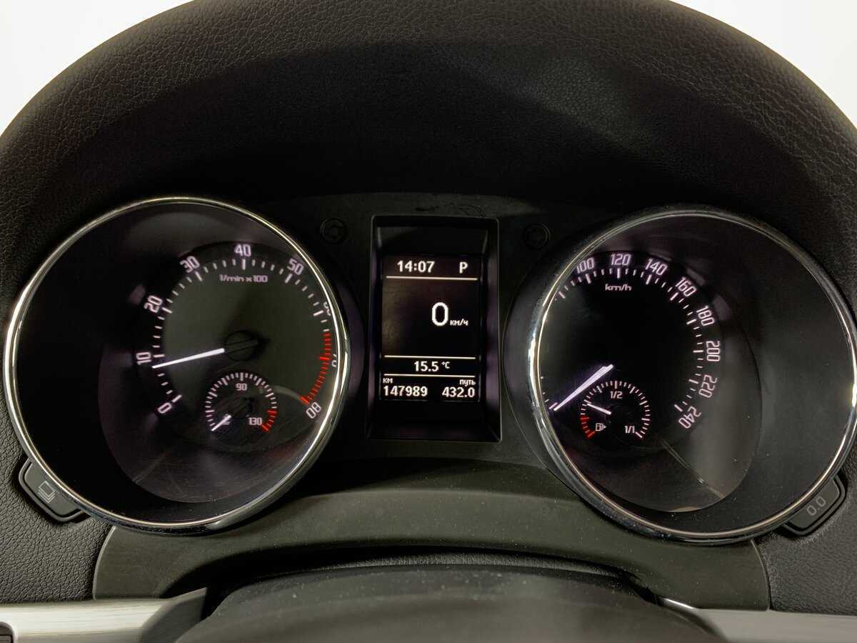 Skoda Yeti с пробегом — 2015 год. Фото: #14