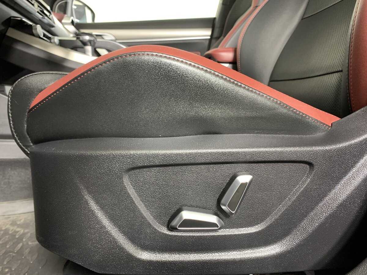 Geely Coolray с пробегом — 2022 год. Фото: #16