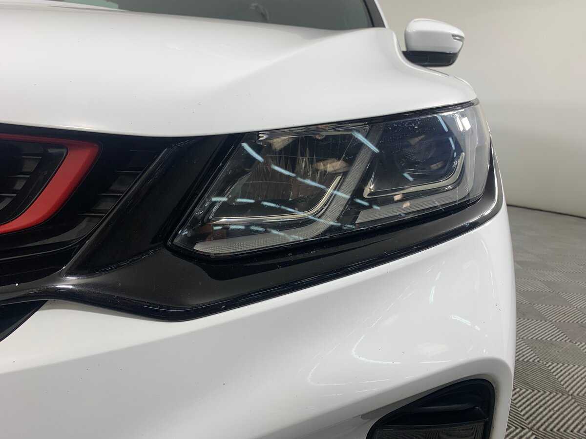 Geely Coolray с пробегом — 2023 год. Фото: #8