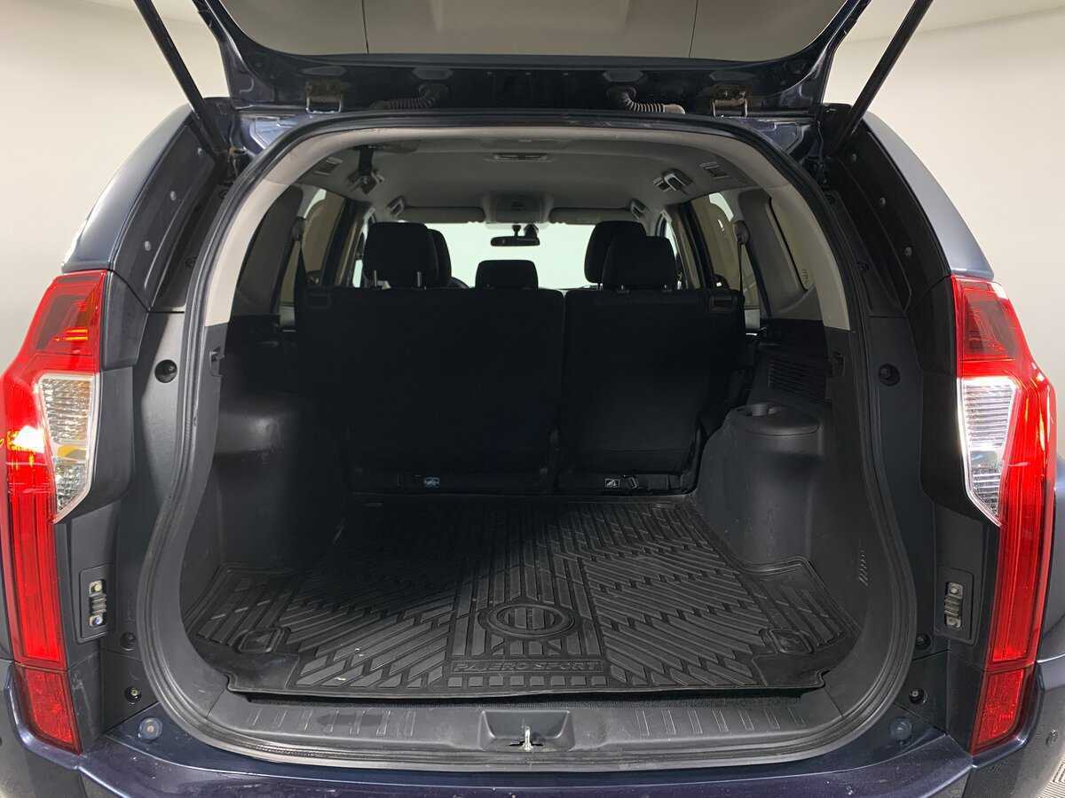 Mitsubishi Pajero Sport с пробегом — 2018 год. Фото: #19