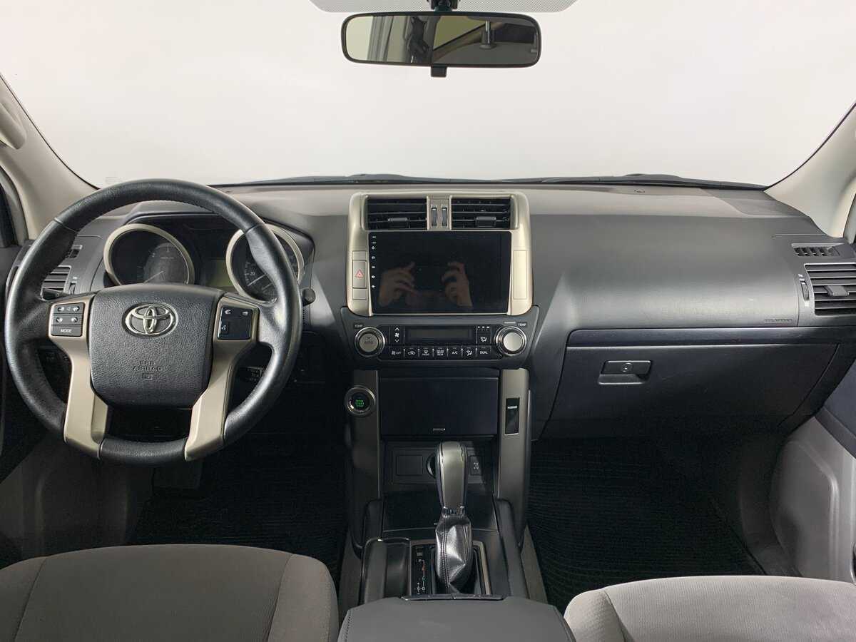 Toyota Land Cruiser Prado с пробегом — 2012 год. Фото: #9