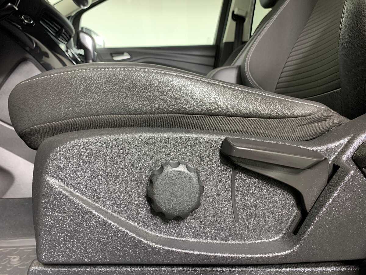 Ford Kuga с пробегом — 2017 год. Фото: #16