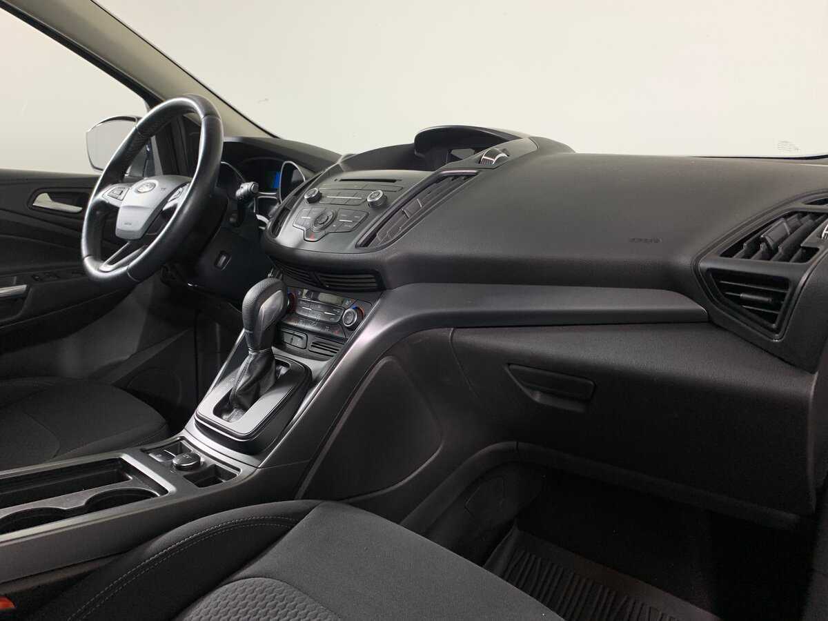 Ford Kuga с пробегом — 2019 год. Фото: #13