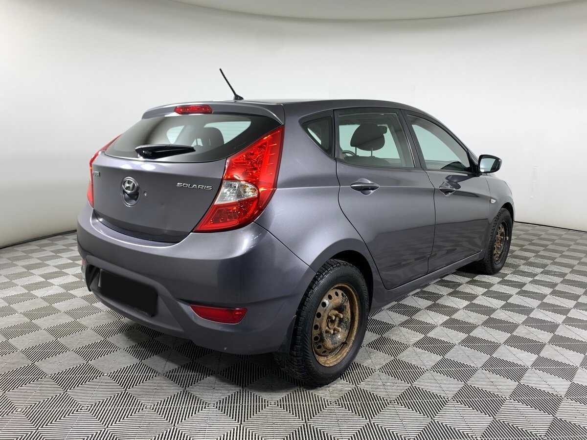 Hyundai Solaris с пробегом — 2012 год. Фото: #4