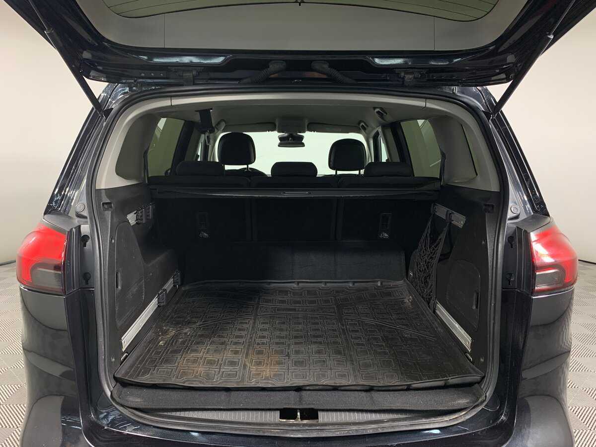 Opel Zafira с пробегом — 2012 год. Фото: #19