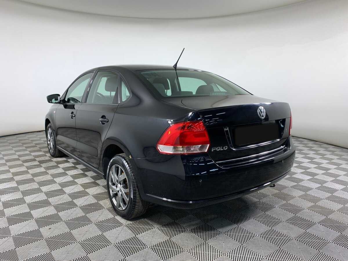 Volkswagen Polo с пробегом — 2013 год. Фото: #6