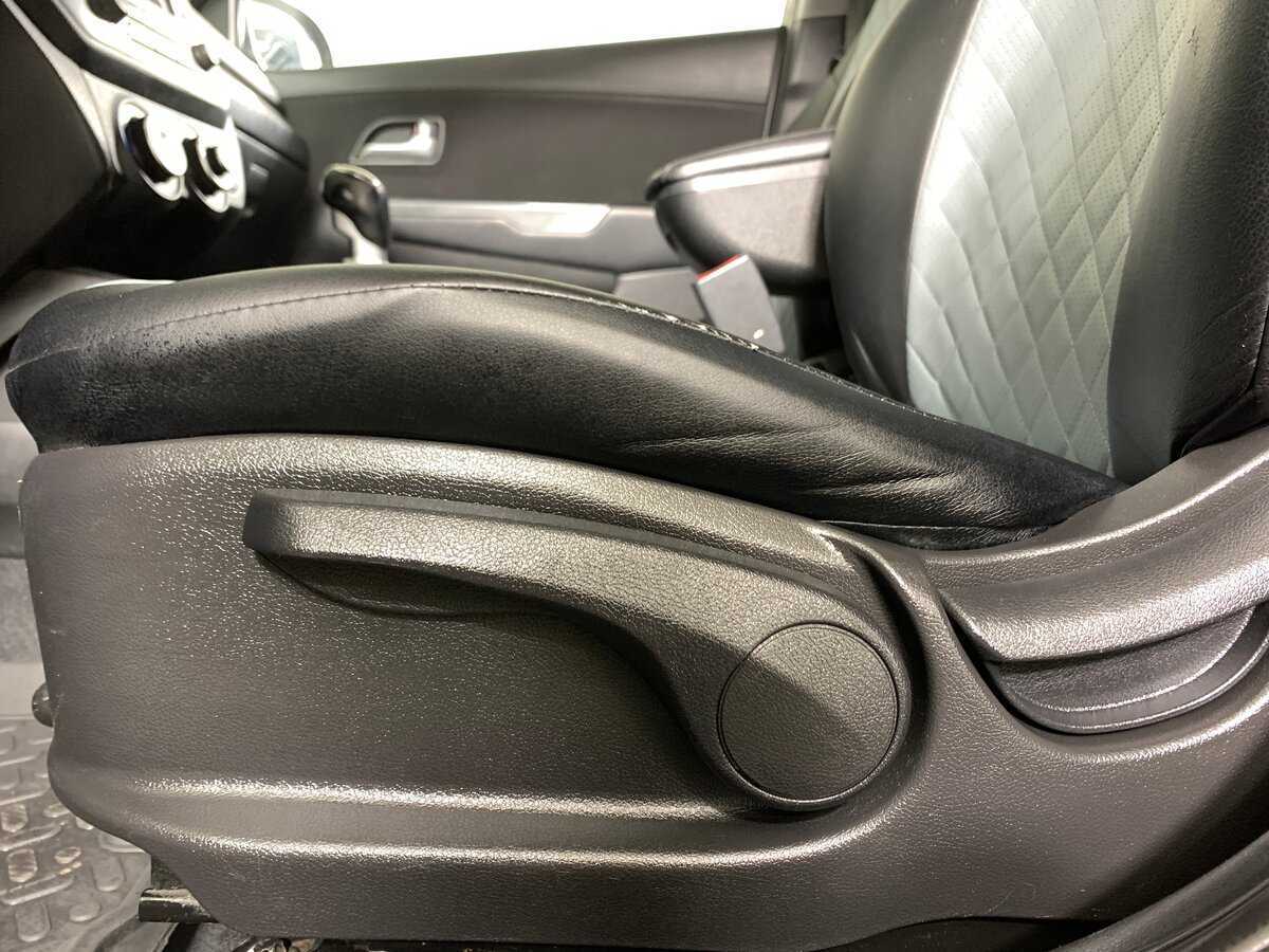 Kia Rio с пробегом — 2014 год. Фото: #13