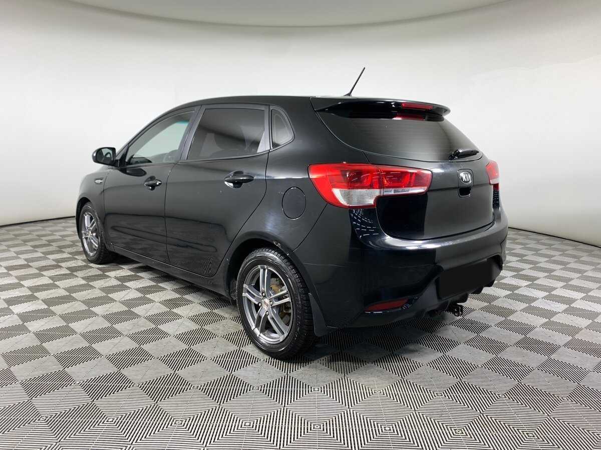 Kia Rio с пробегом — 2015 год. Фото: #6