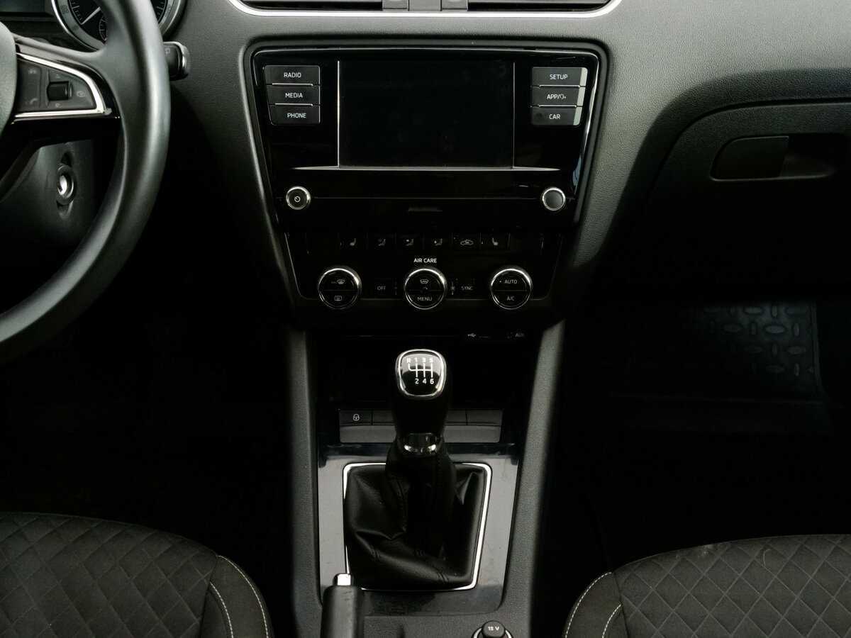 Skoda Octavia с пробегом — 2017 год. Фото: #10