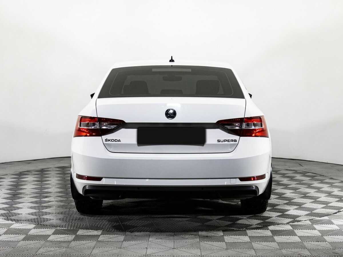 Skoda Superb с пробегом — 2018 год. Фото: #4