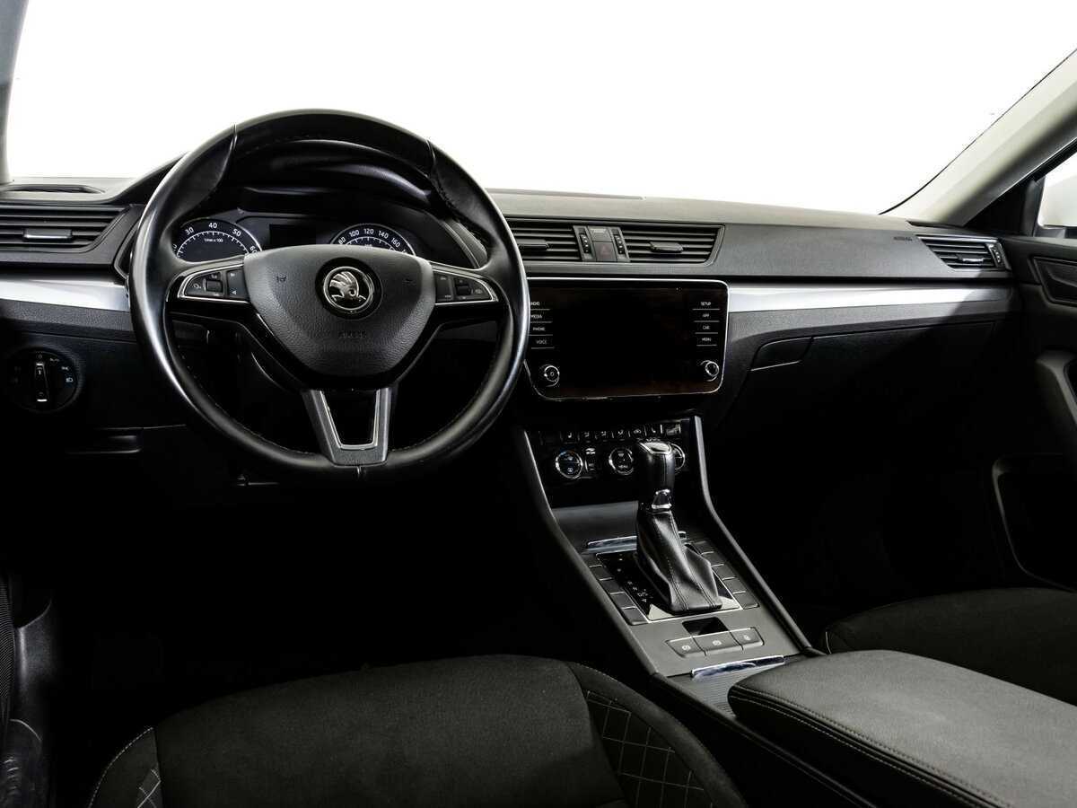 Skoda Superb с пробегом — 2018 год. Фото: #8