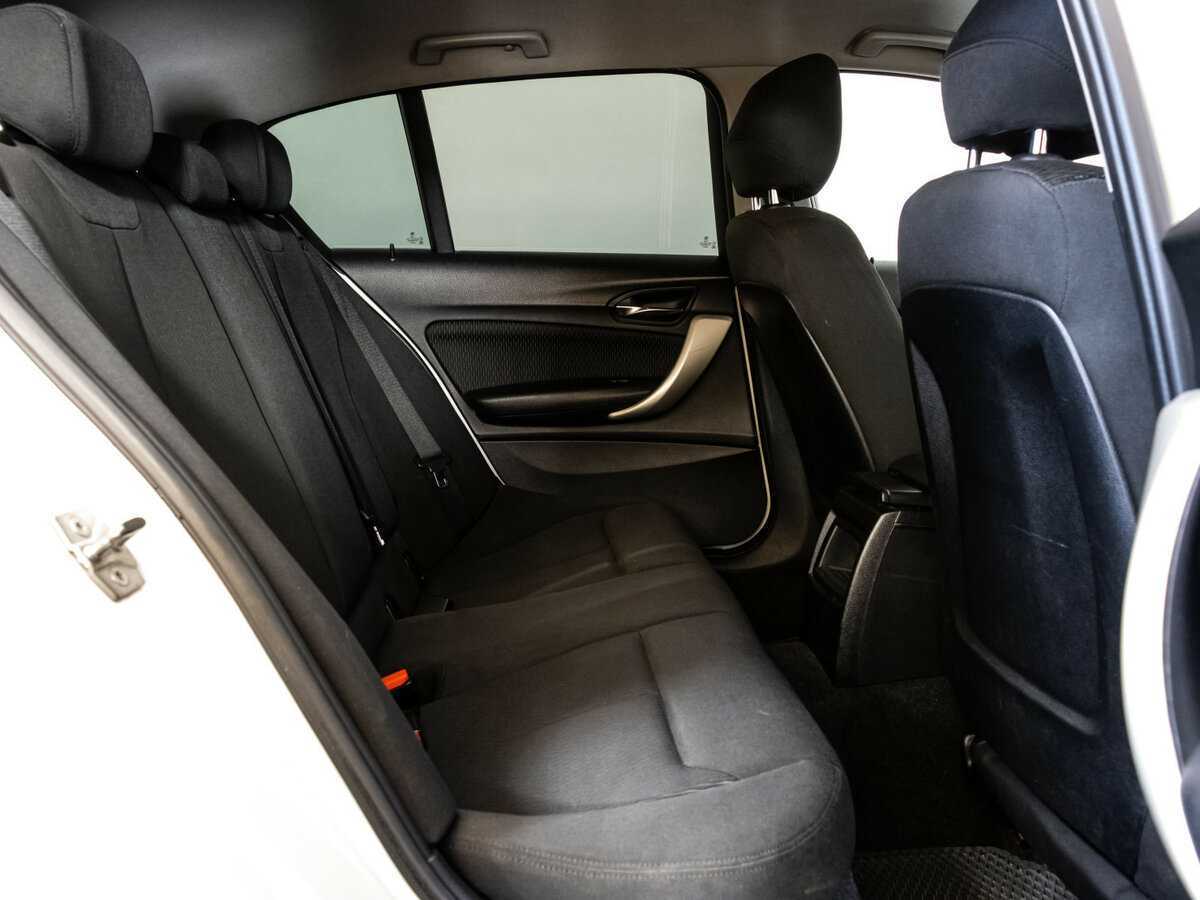 BMW 1 серии с пробегом — 2013 год. Фото: #12