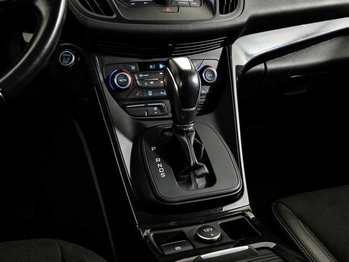 Ford Kuga с пробегом — 2017 год. Фото: #10