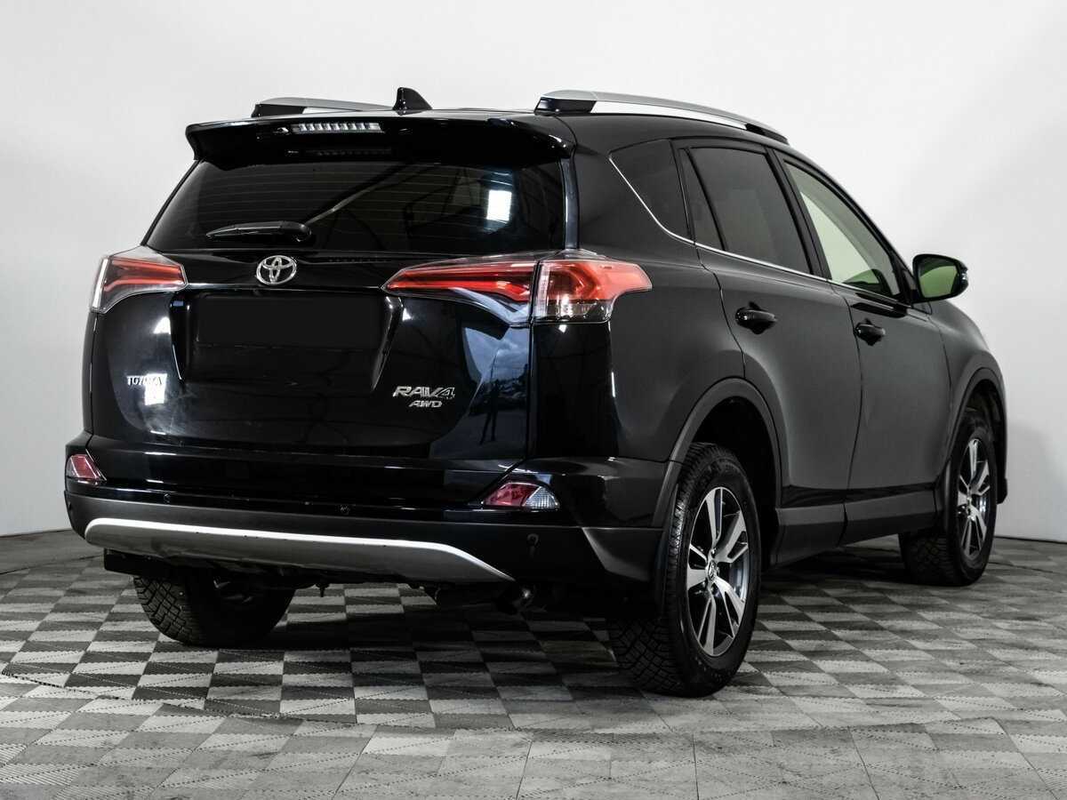 Toyota RAV4 с пробегом — 2015 год. Фото: #3