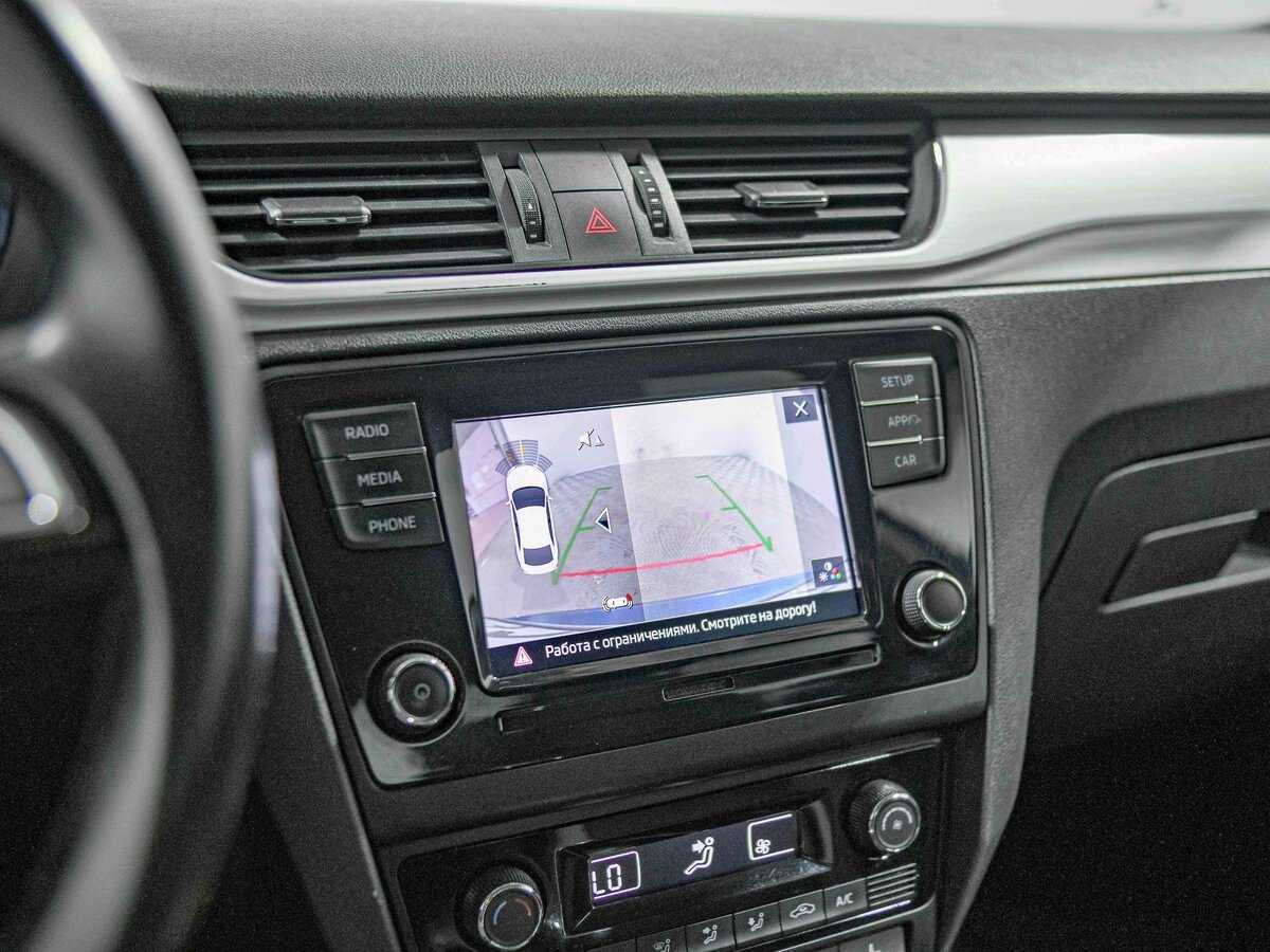 Skoda Rapid с пробегом — 2019 год. Фото: #10