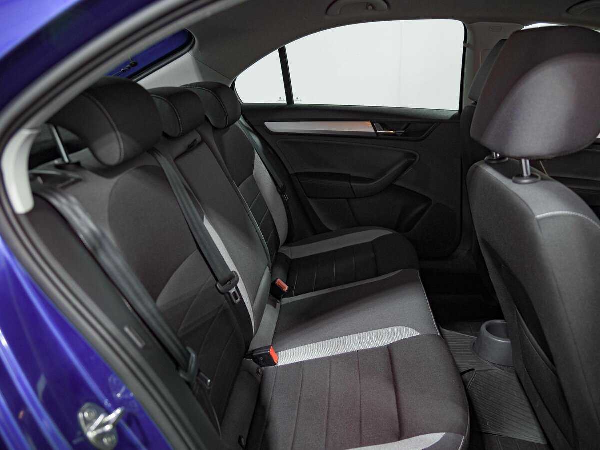 Skoda Rapid с пробегом — 2019 год. Фото: #14
