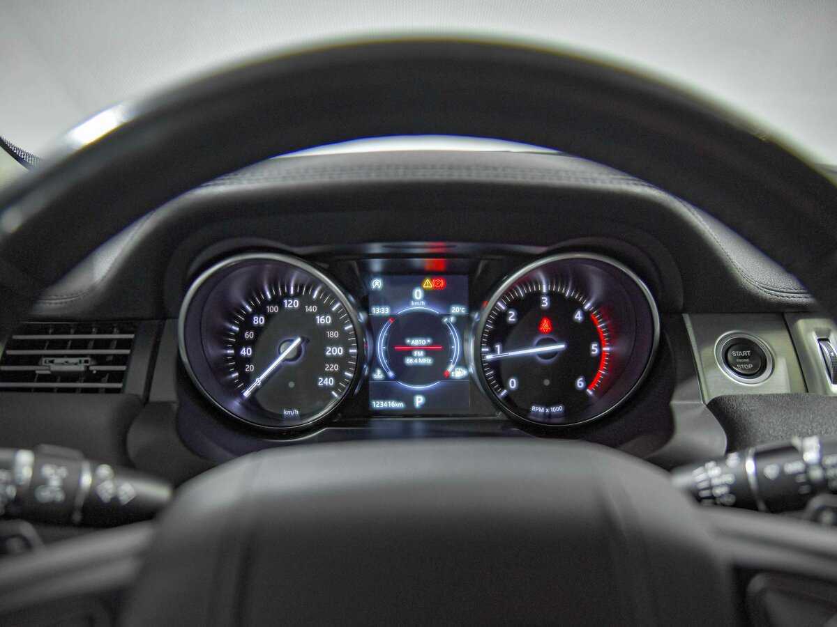 Land Rover Range Rover Evoque с пробегом — 2017 год. Фото: #6