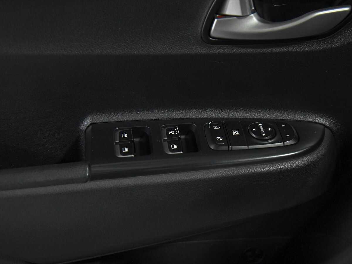 Kia Rio с пробегом — 2018 год. Фото: #11