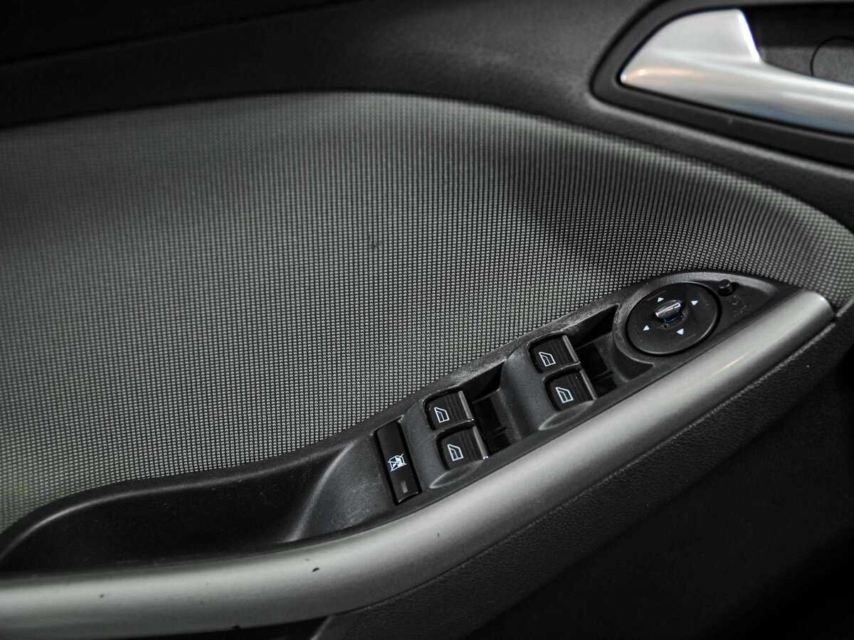 Ford Focus с пробегом — 2012 год. Фото: #11