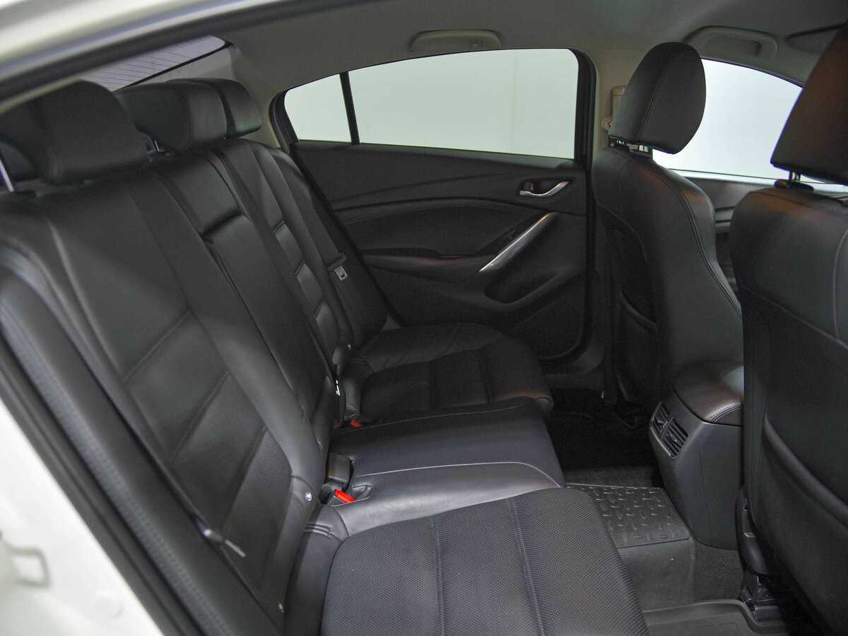 Mazda 6 с пробегом — 2017 год. Фото: #16