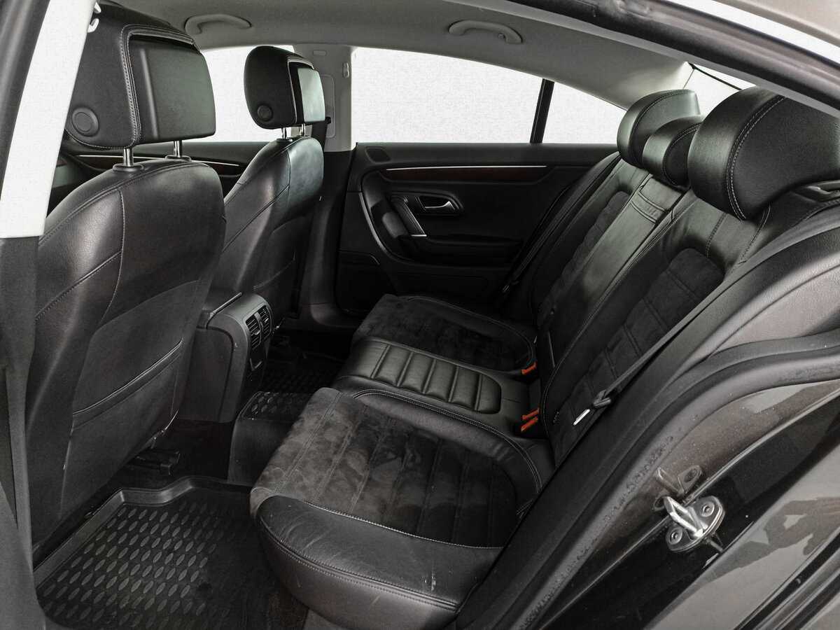 Volkswagen Passat CC с пробегом — 2013 год. Фото: #9