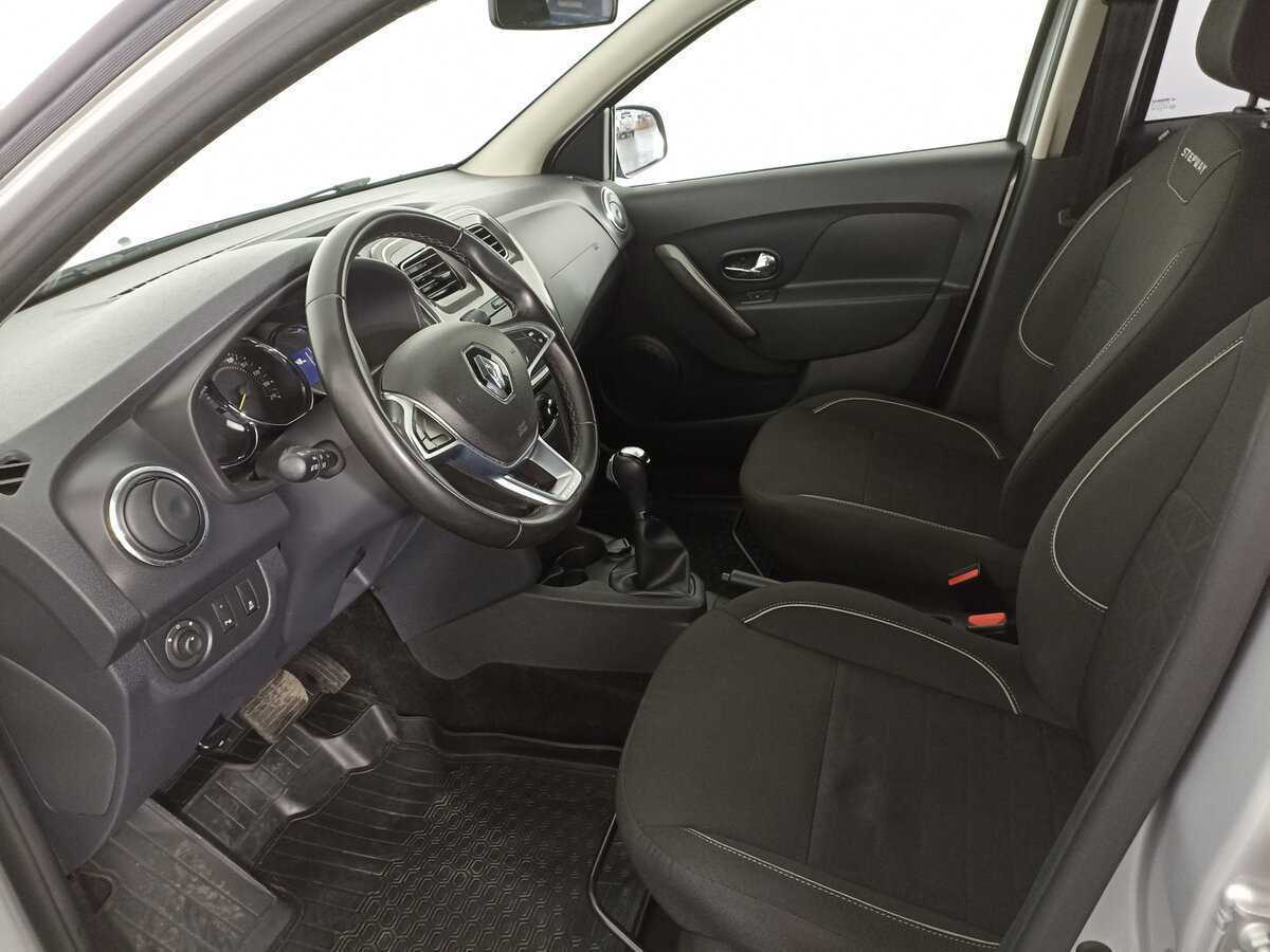 Renault Sandero с пробегом — 2019 год. Фото: #15