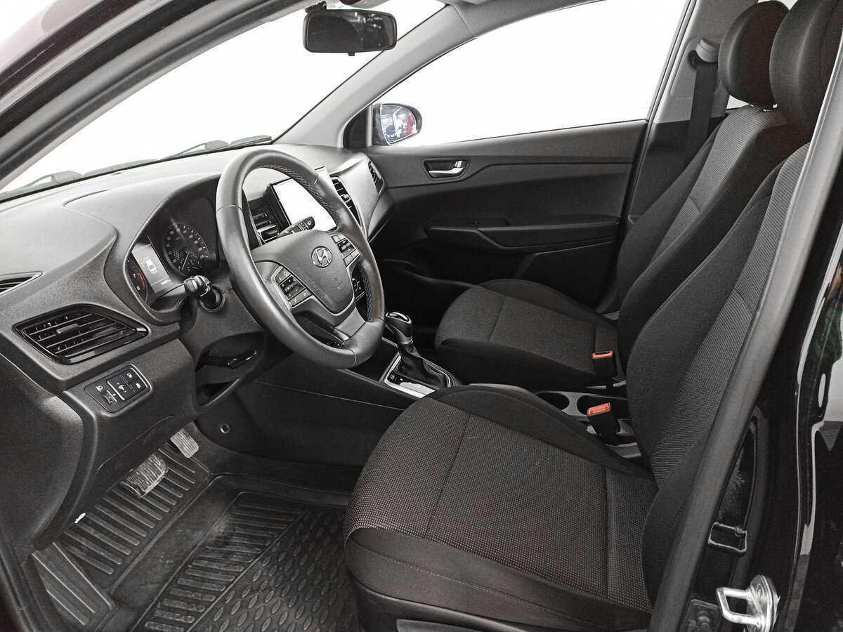 Hyundai Solaris с пробегом — 2021 год. Фото: #15