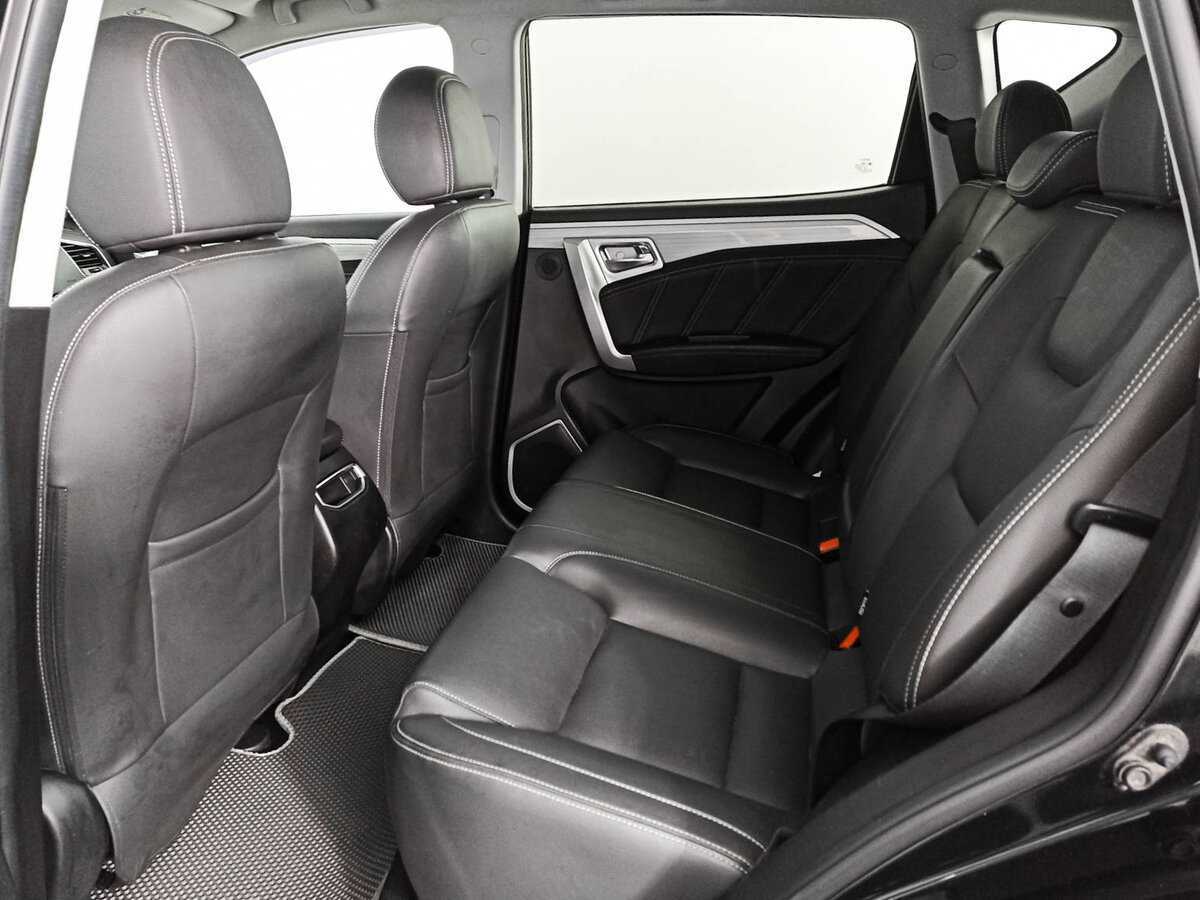 Geely Emgrand X7 с пробегом — 2018 год. Фото: #9