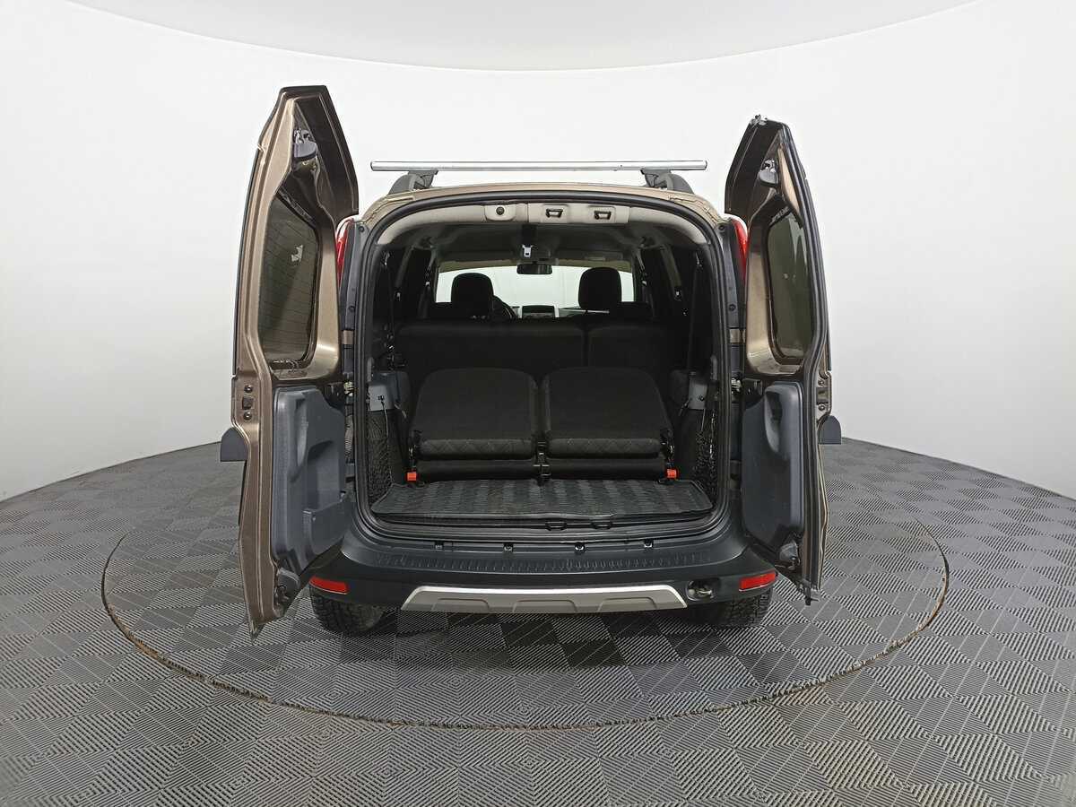 Lada (ВАЗ) Largus с пробегом — 2021 год. Фото: #9