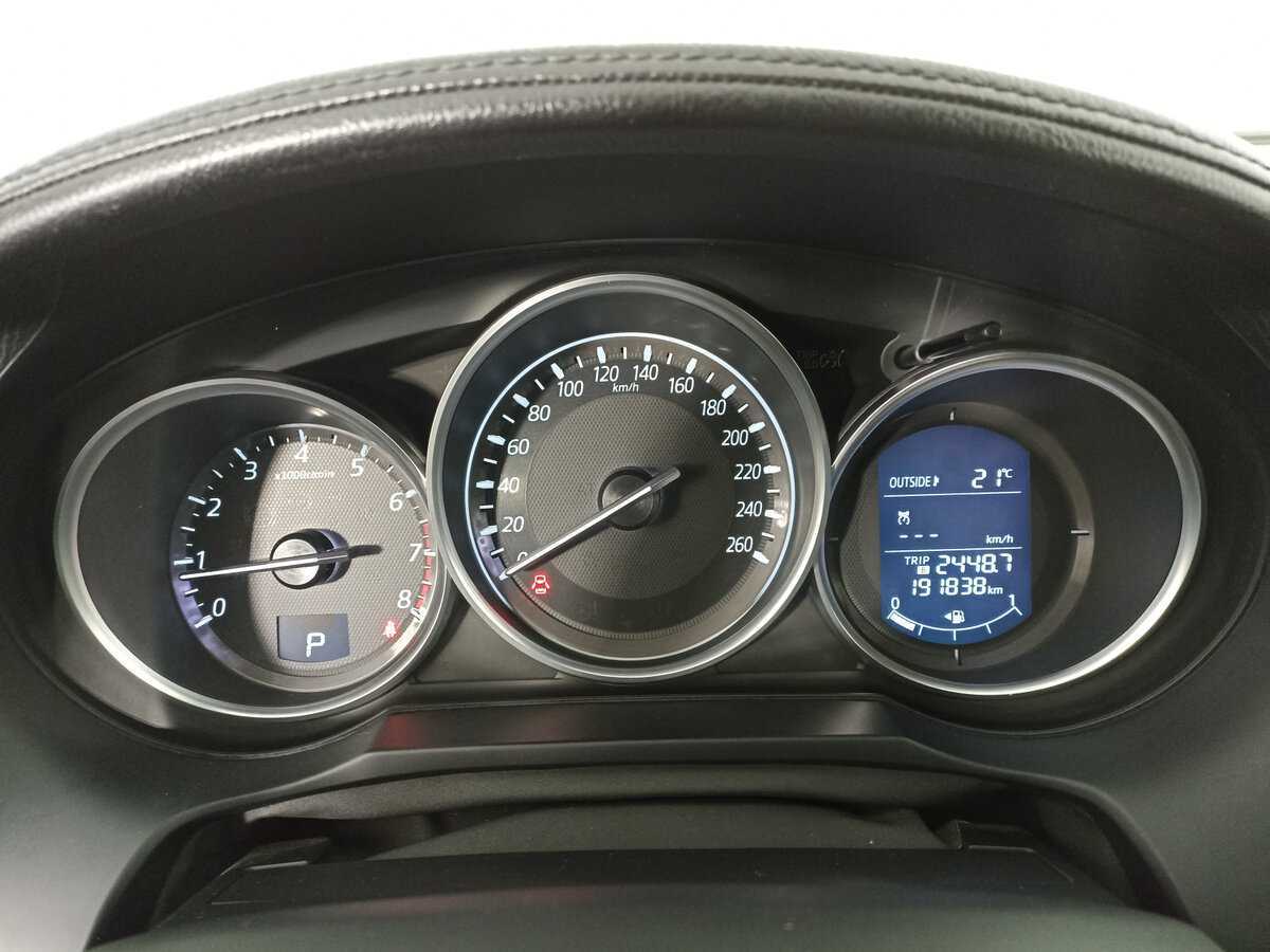 Mazda 6 с пробегом — 2016 год. Фото: #11