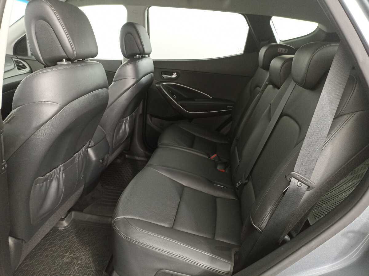 Hyundai Santa Fe с пробегом — 2018 год. Фото: #11