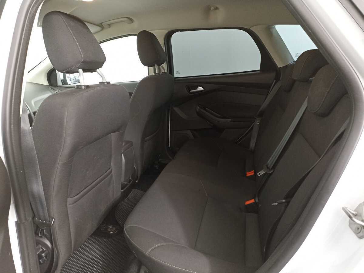 Ford Focus с пробегом — 2015 год. Фото: #11