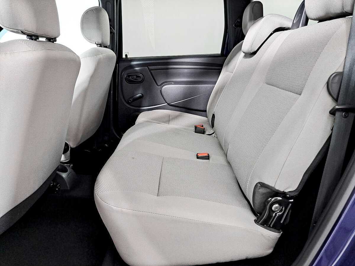 Lada (ВАЗ) Largus с пробегом — 2018 год. Фото: #11