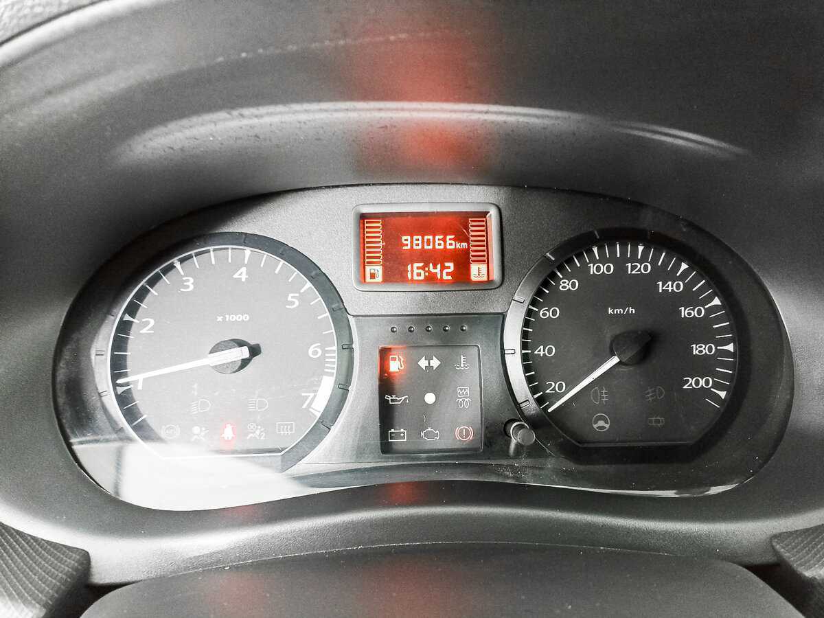 Lada (ВАЗ) Largus с пробегом — 2020 год. Фото: #12