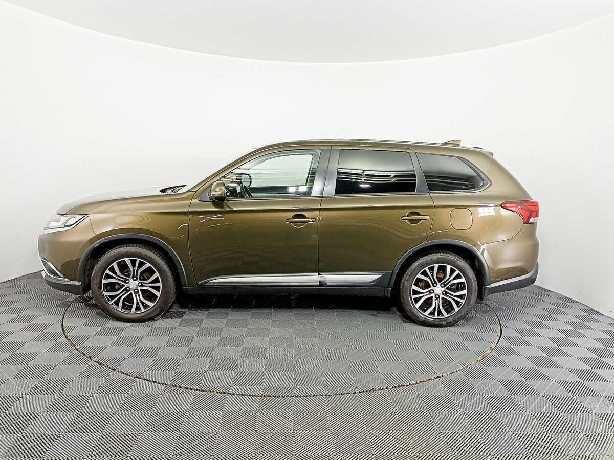 Mitsubishi Outlander с пробегом — 2018 год. Фото: #6