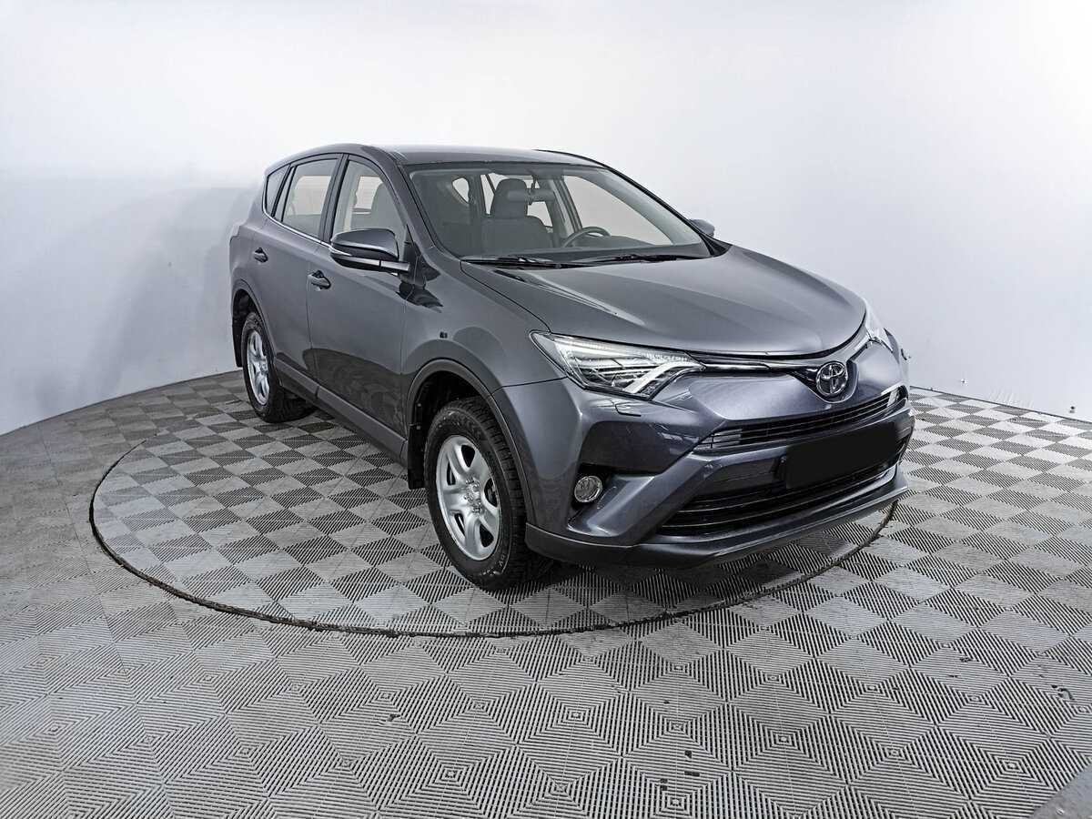 Toyota RAV4 с пробегом — 2015 год. Фото: #2