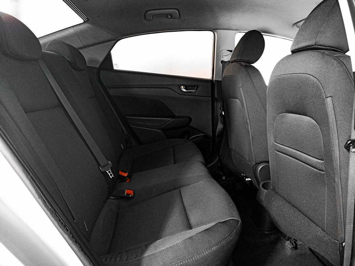 Hyundai Solaris с пробегом — 2018 год. Фото: #9