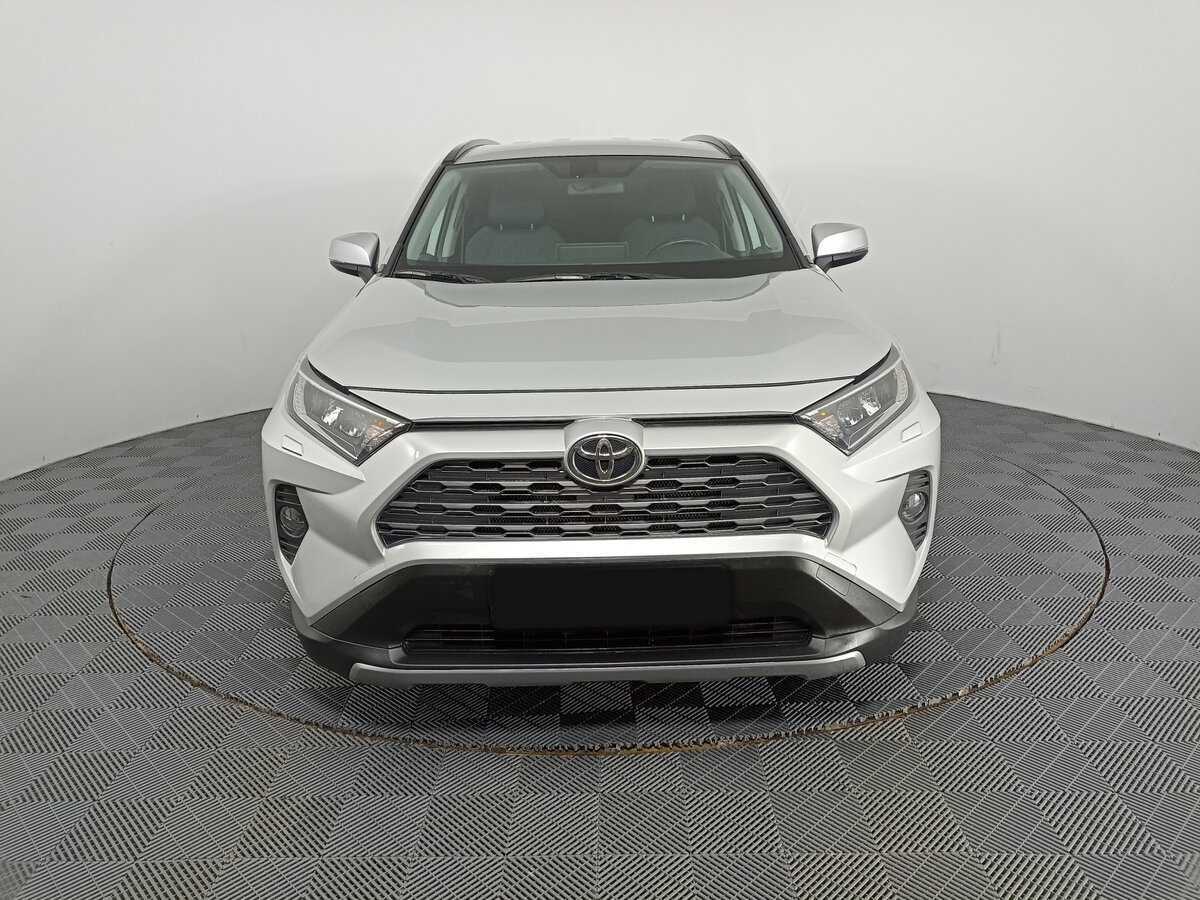 Toyota RAV4 с пробегом — 2019 год. Фото: #1